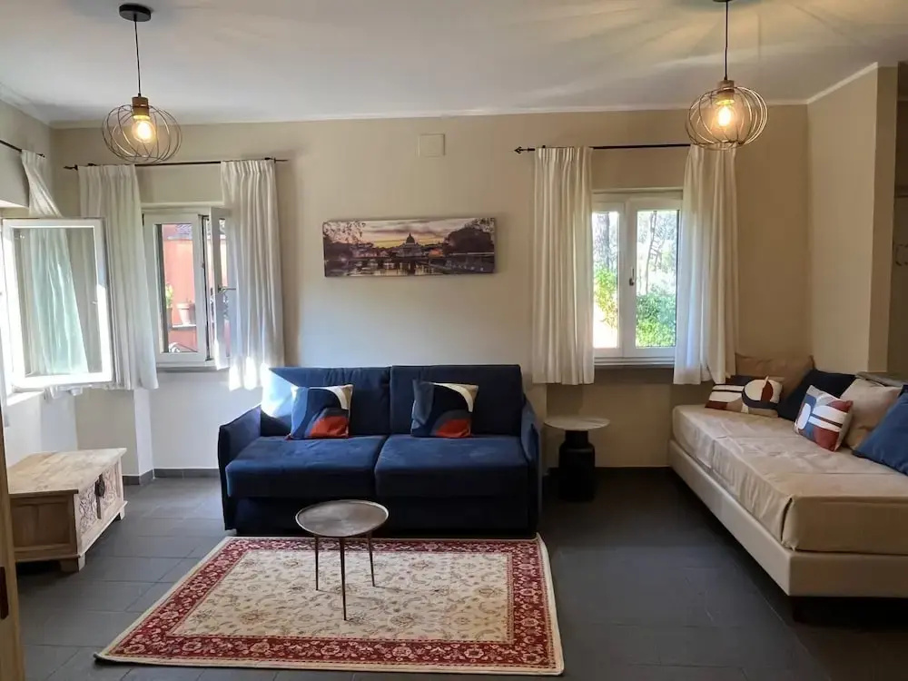Deluxe Apartment