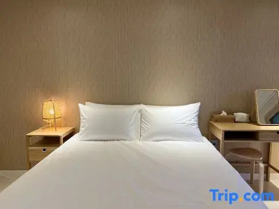 Standard Double room with sea view (full double bed)