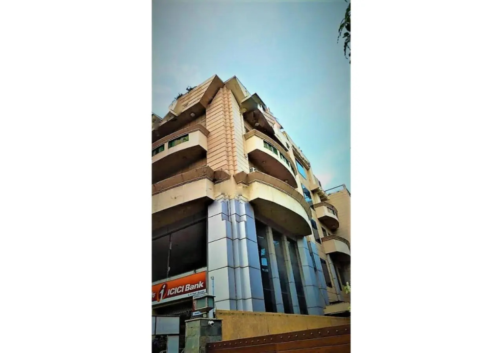 BluO 2BHK - M Block Mkt Greater Kailash