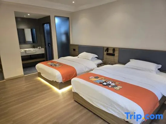 Standard Double room (full double bed)