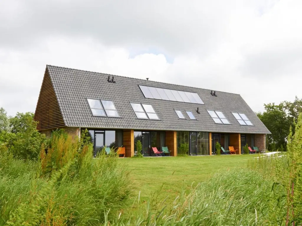 2 Bedrooms Cottage