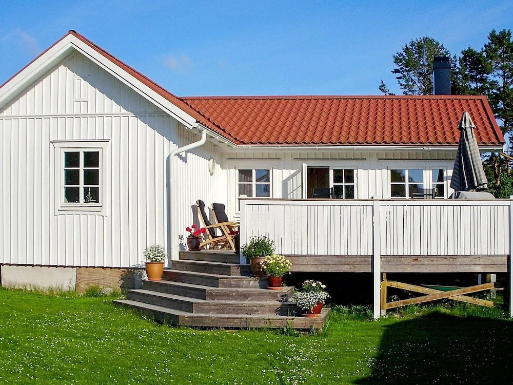 7 Person Holiday Home in Grebbestad