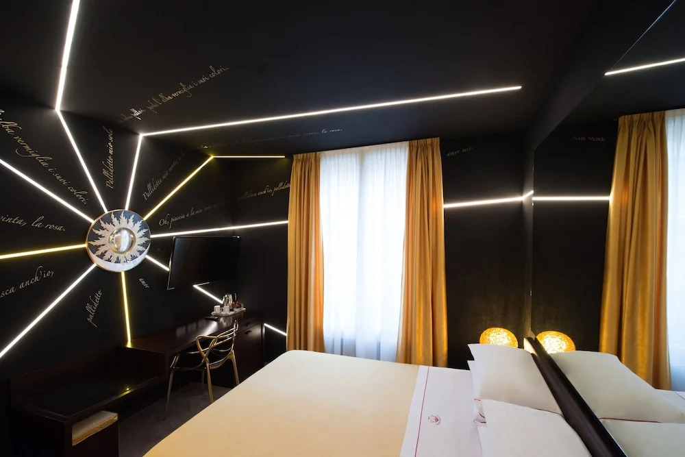 Двухместный номер Classic двуспальная кровать в Phi Hotel Bologna