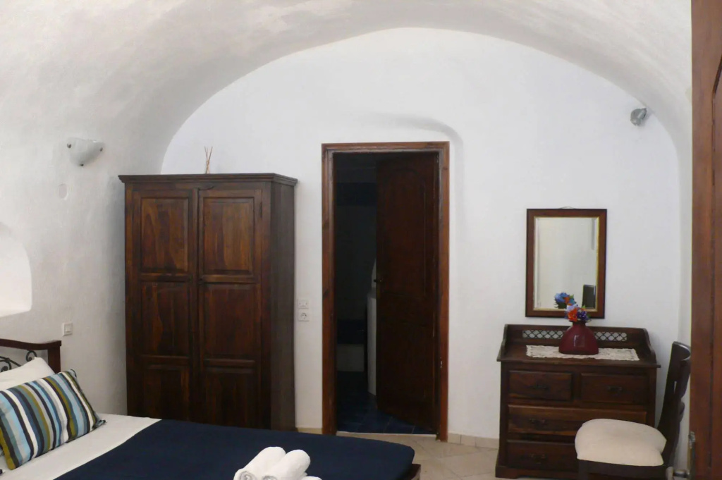 Iridanos Cave House - Général