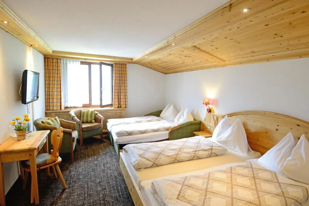 Hotel Restaurant Alpina - Chambres