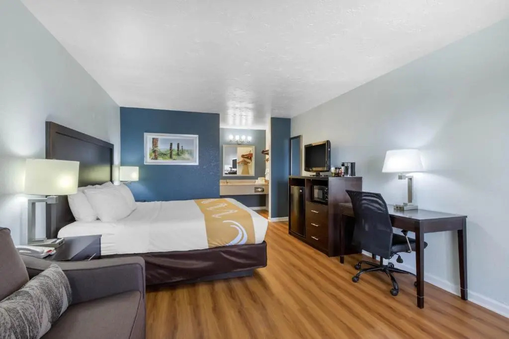 Standard room with view