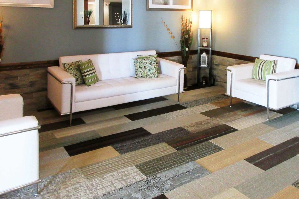 Lobby & Reception