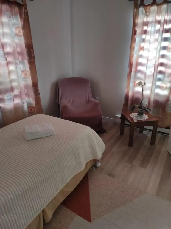 Private Home in downtown Edmundston! - фото 7