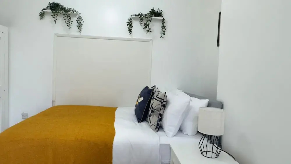 Apartment Sleeps 6 With Ensuite