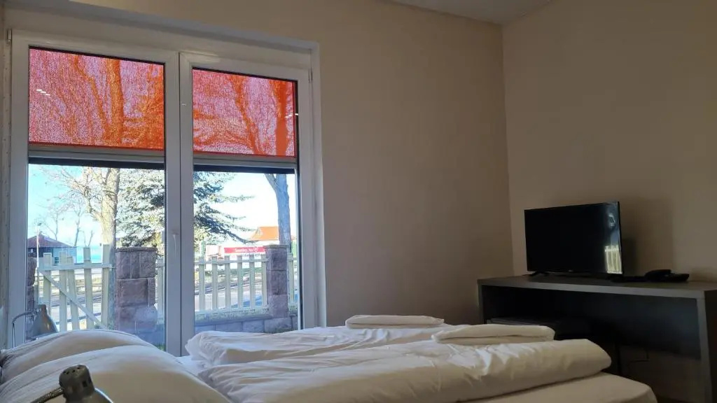 Standard Double room with garden view (full double bed)