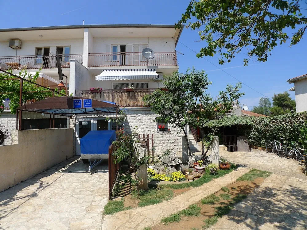 Apartment for 5 Persons With Balcony