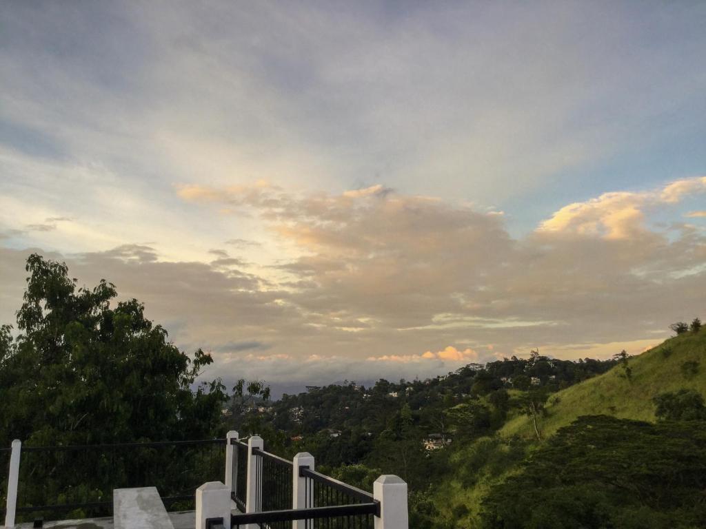 Hanthana House