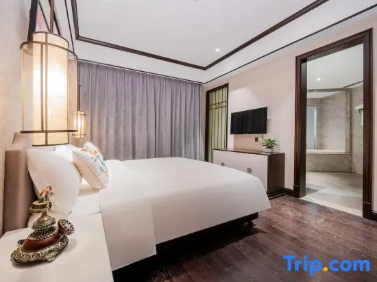Premier room