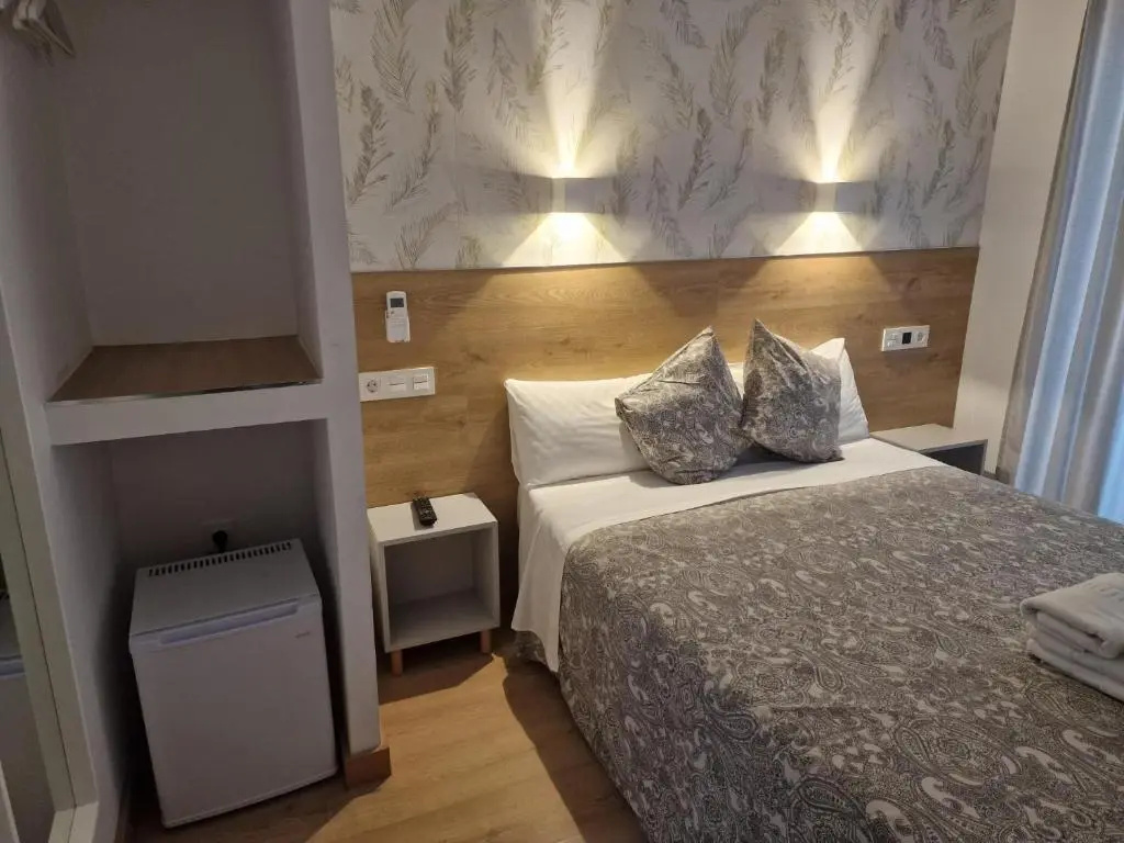 Standard Double room (full double bed)