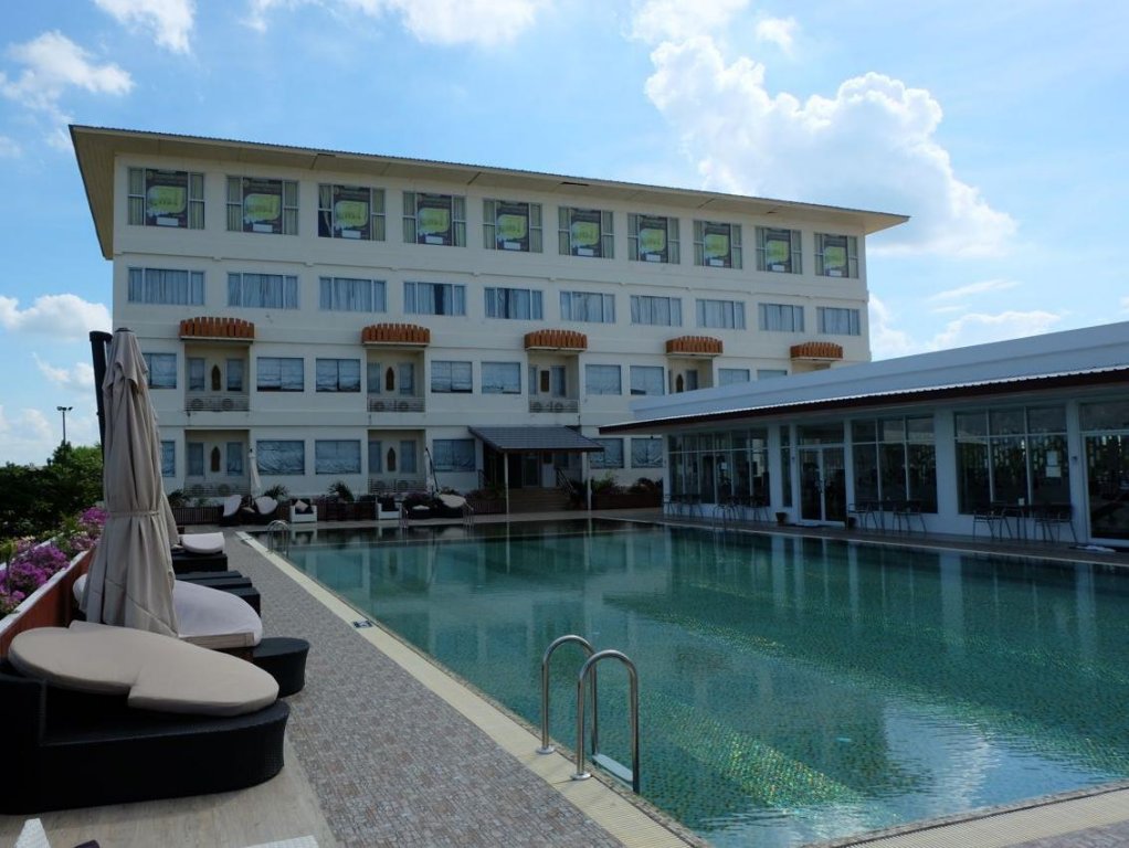 Hotels Taxila image