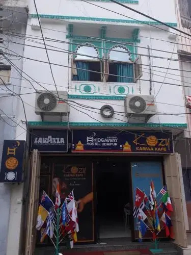 Strangers Hideaway Hostel