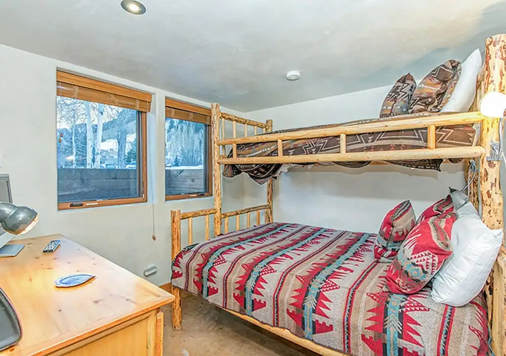 Telluride Lodge by Telluride Alpine Lodging