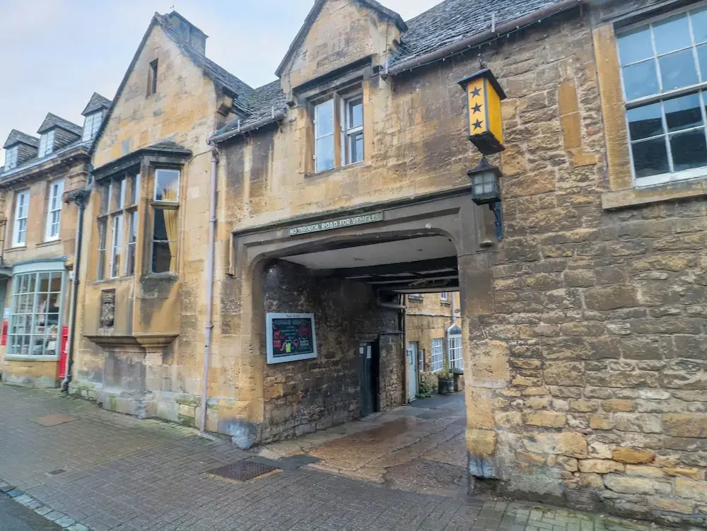 4 Noel Court