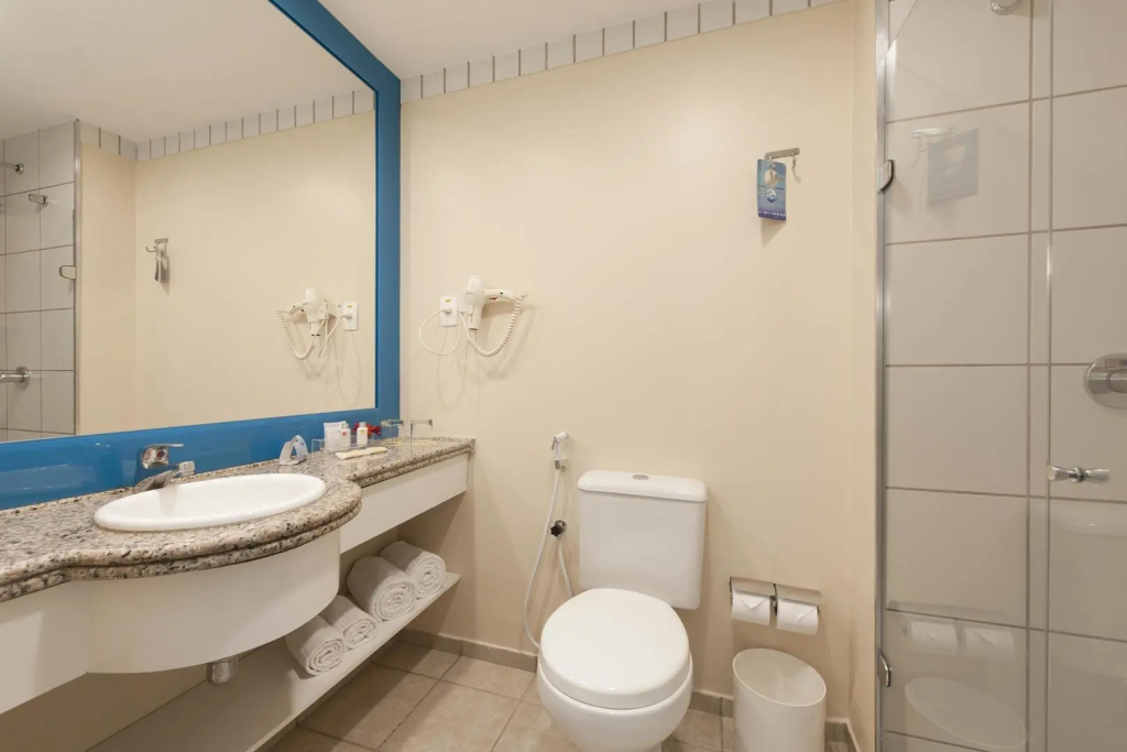 尊爵四人房，市景房