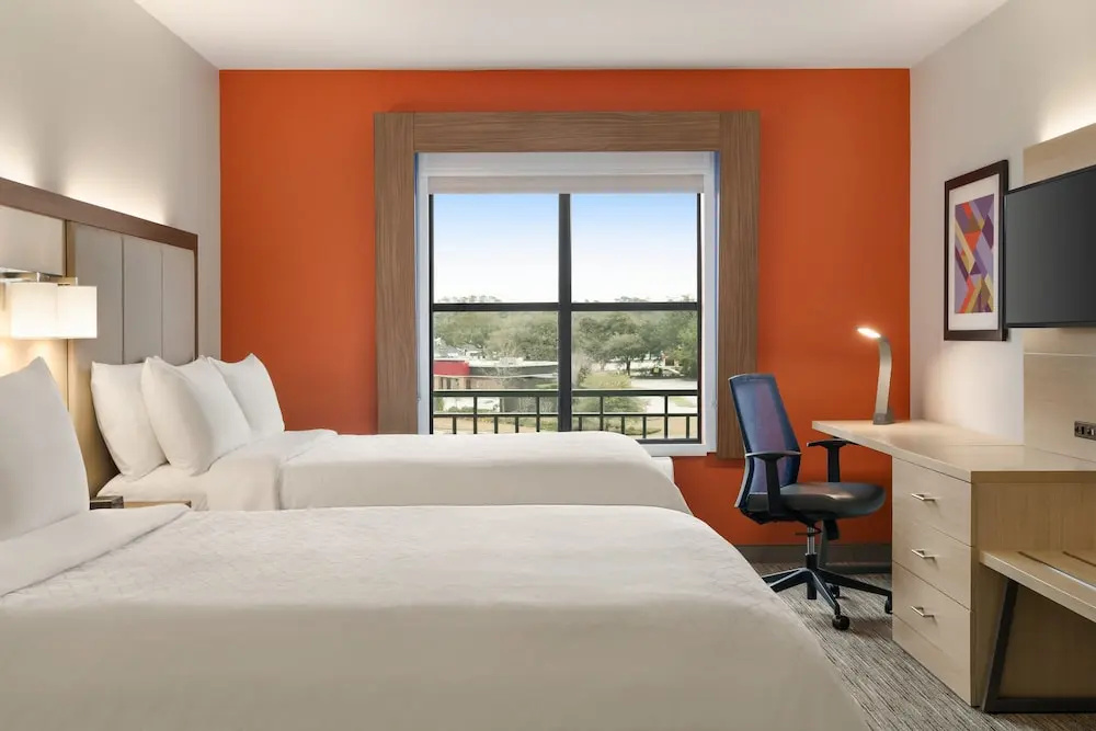 Holiday Inn Express & Suites Mt. Pleasant by IHG - Chambres