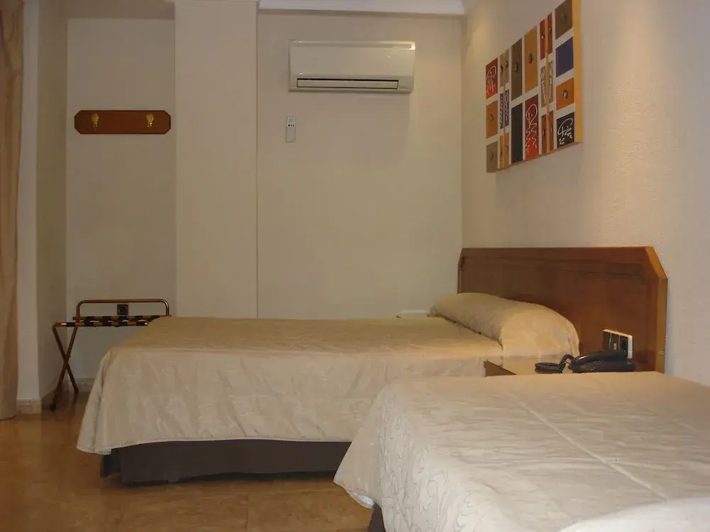 Standard Triple room with balcony