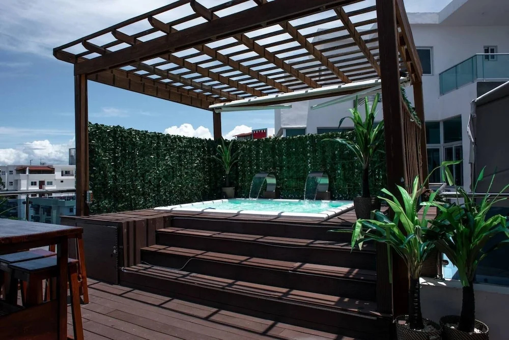 8-bedroom Penthouse With Private Jacuzzi & Rooftop