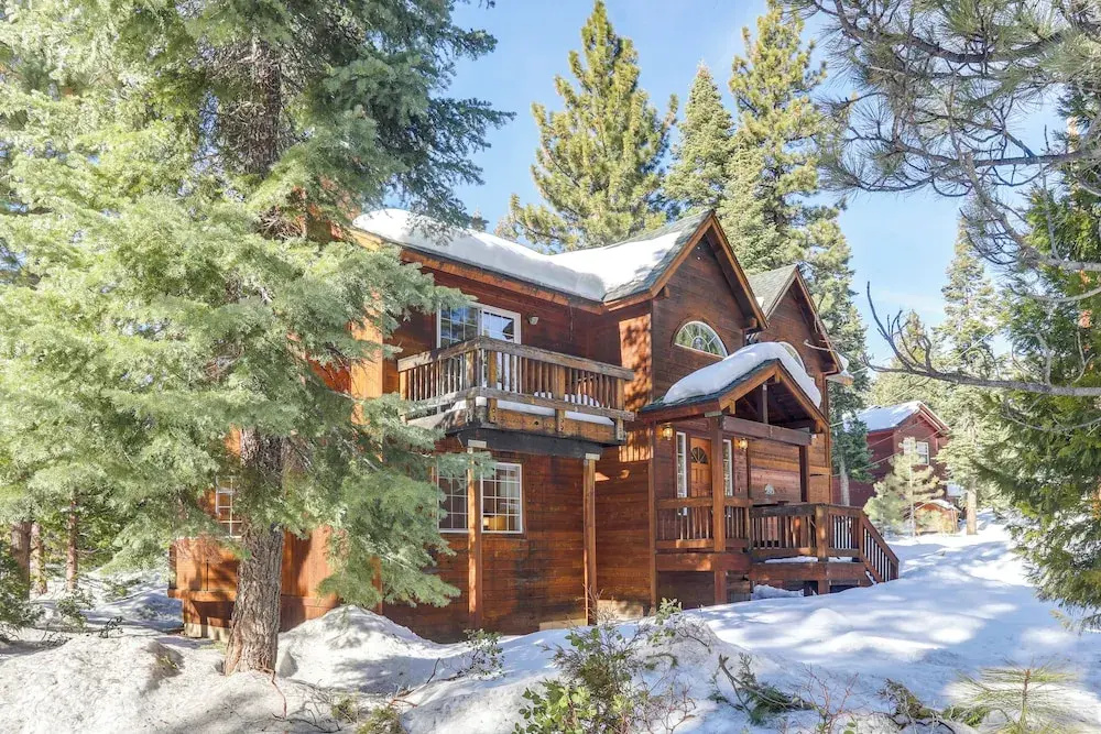 7 Mi to Northstar Resort: Tahoe Vista Family Cabin