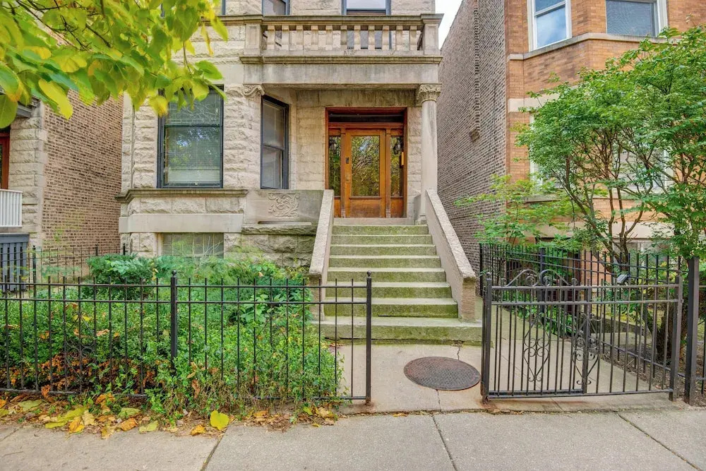 Pet-friendly W/pool Table: Walk to Wrigley Field