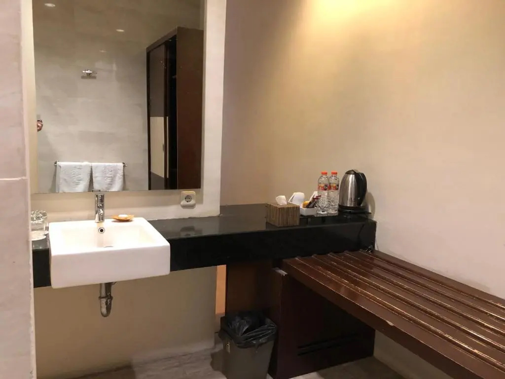 Deluxe Double room (full double bed)