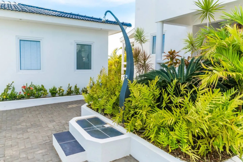 Mellow Mood Retreat: Safe Private Gated Oasis