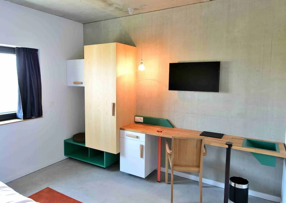 Executive Double room with canal view (full double bed)
