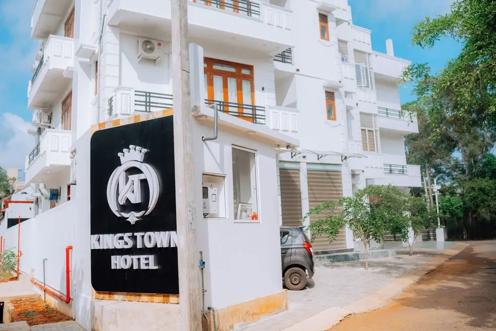 kings town hotel