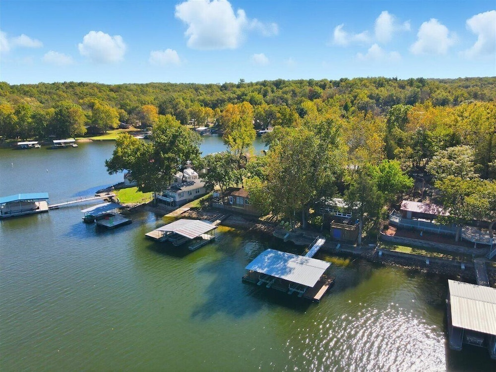 Lakefront Home w/ Private Dock, Boat Slip, Firepit & Sunset Views at MM5