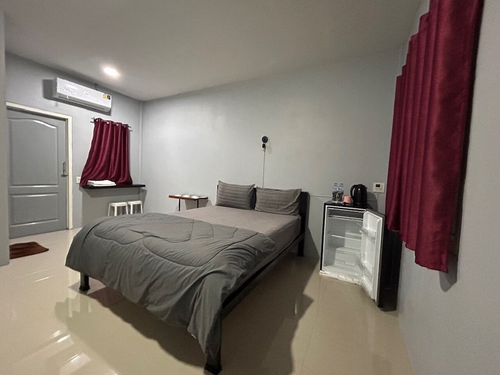 Superior Double room with balcony (full double bed)