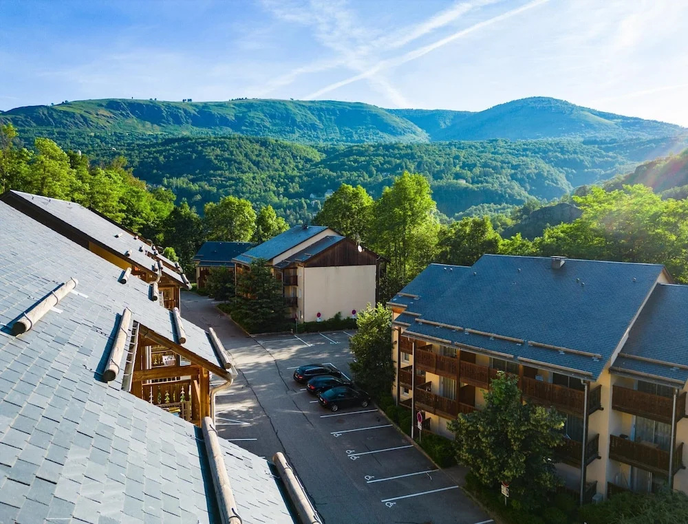Apartment for 4 Near the Gondola