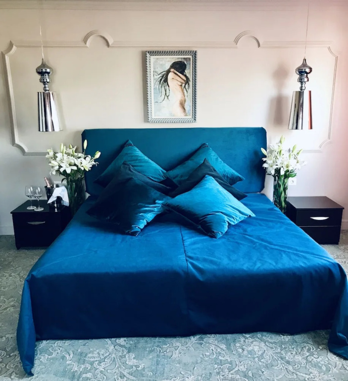 Economy room