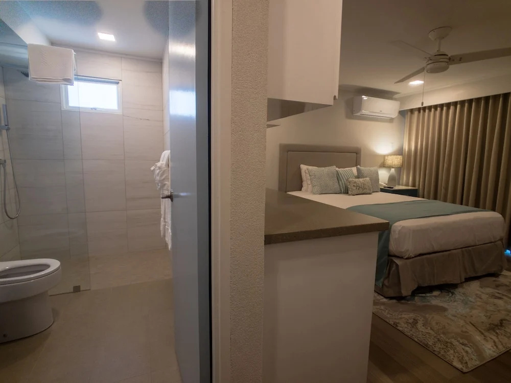 Double Studio (full double bed)