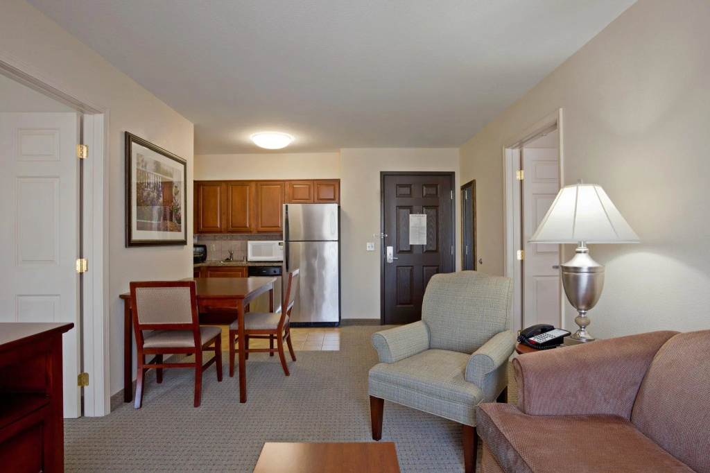 Staybridge Suites Palmdale by IHG - Chambres