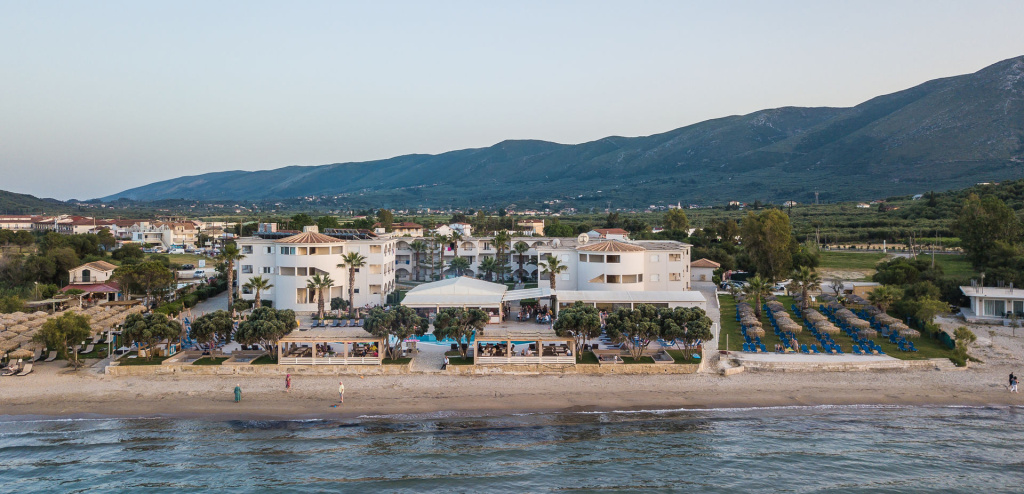 Beach & Waterfront