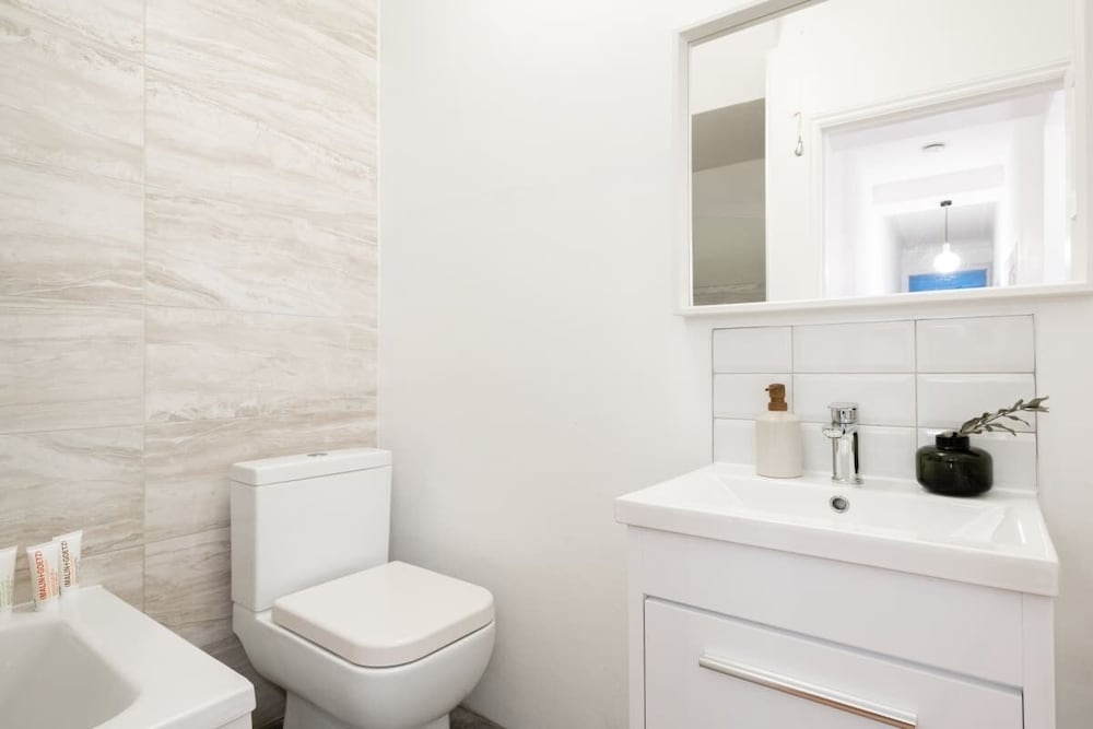The Leyton Midland Escape - Modern 2bdr Flat With Garden