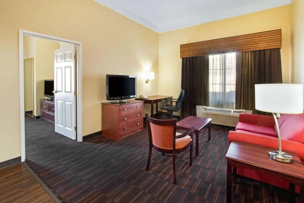 La Quinta Inn & Suites by Wyndham Albuquerque Midtown - Chambres