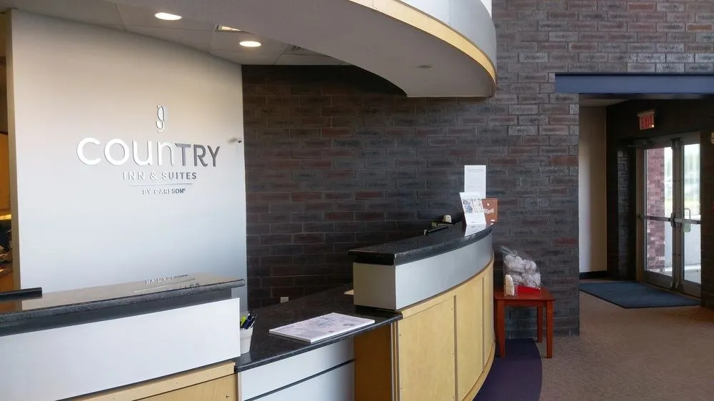 Lobby & Reception