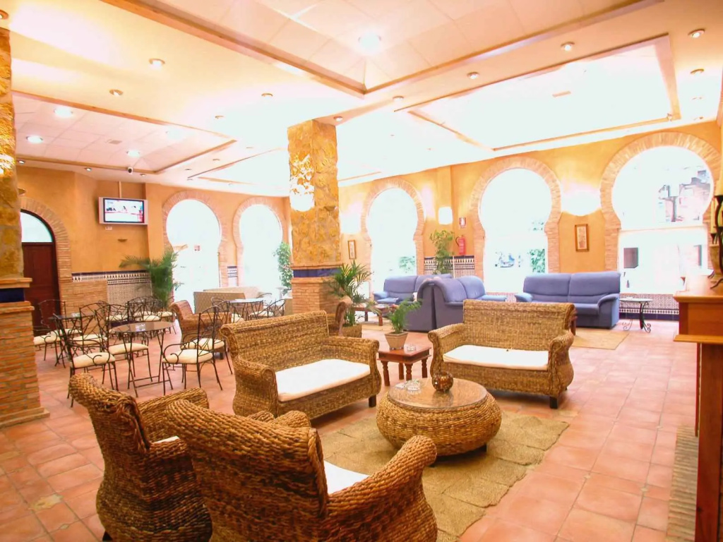 Lobby & Reception