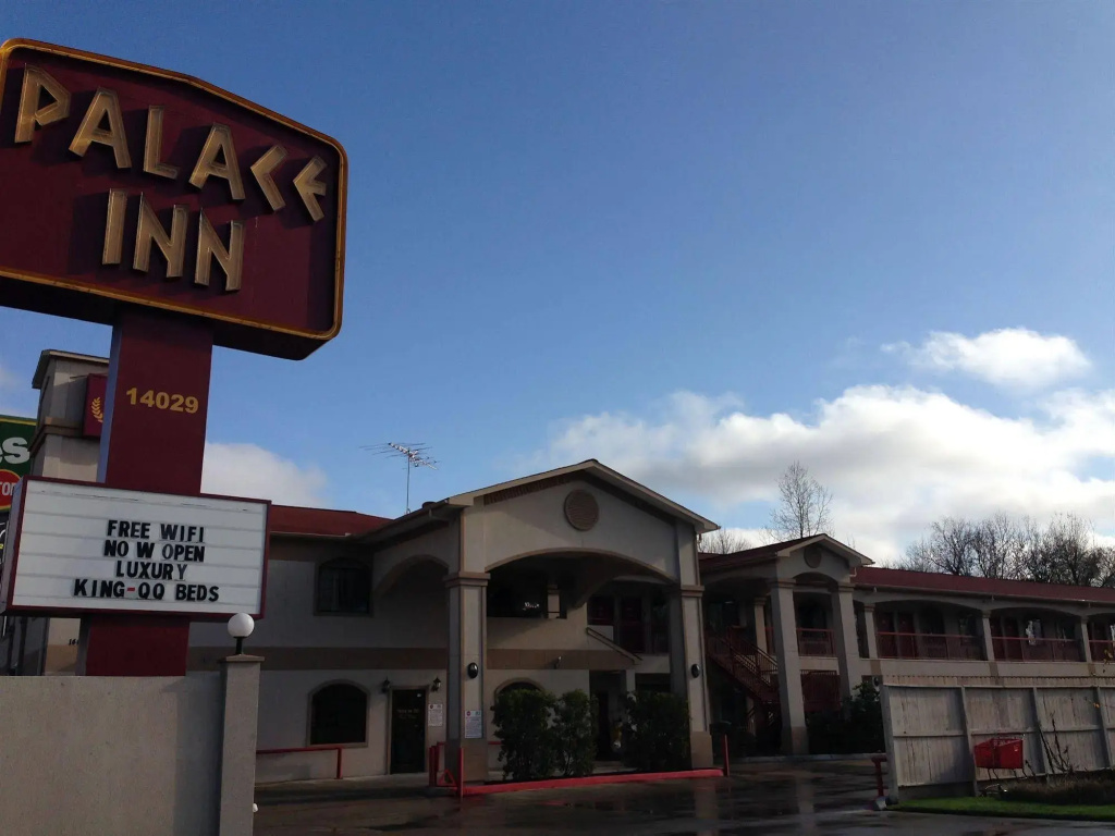 Palace Inn Fairbanks