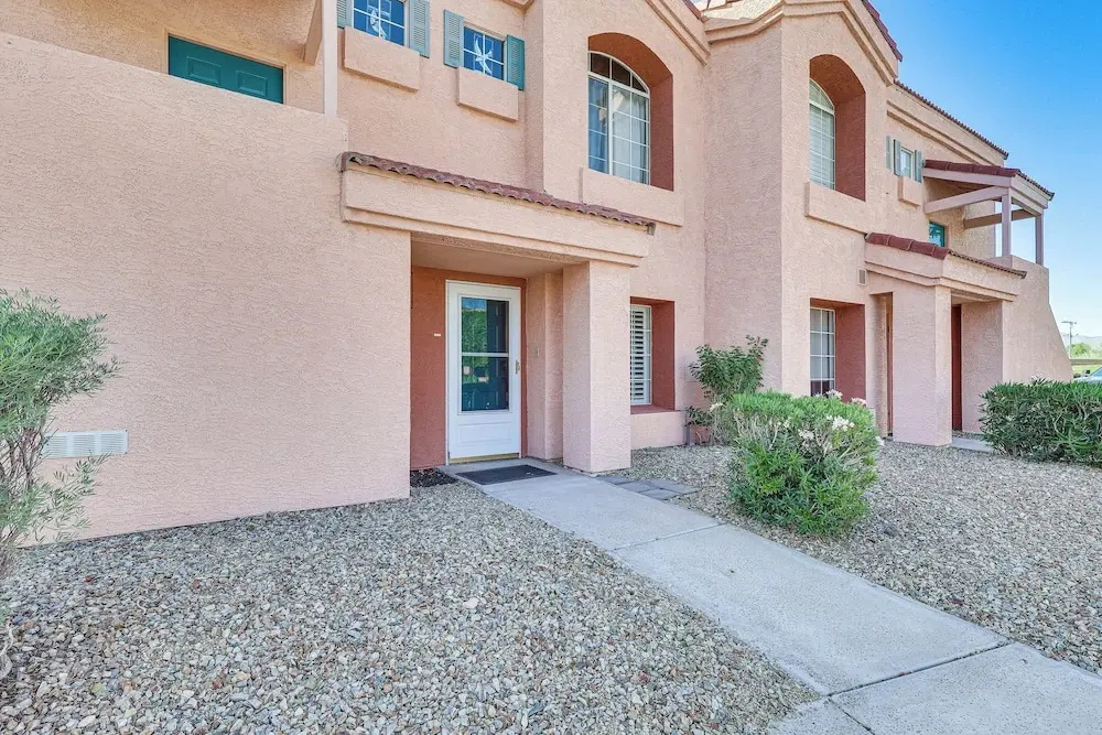 1 Mi to Beach: Lake Havasu City Condo w/ Balcony
