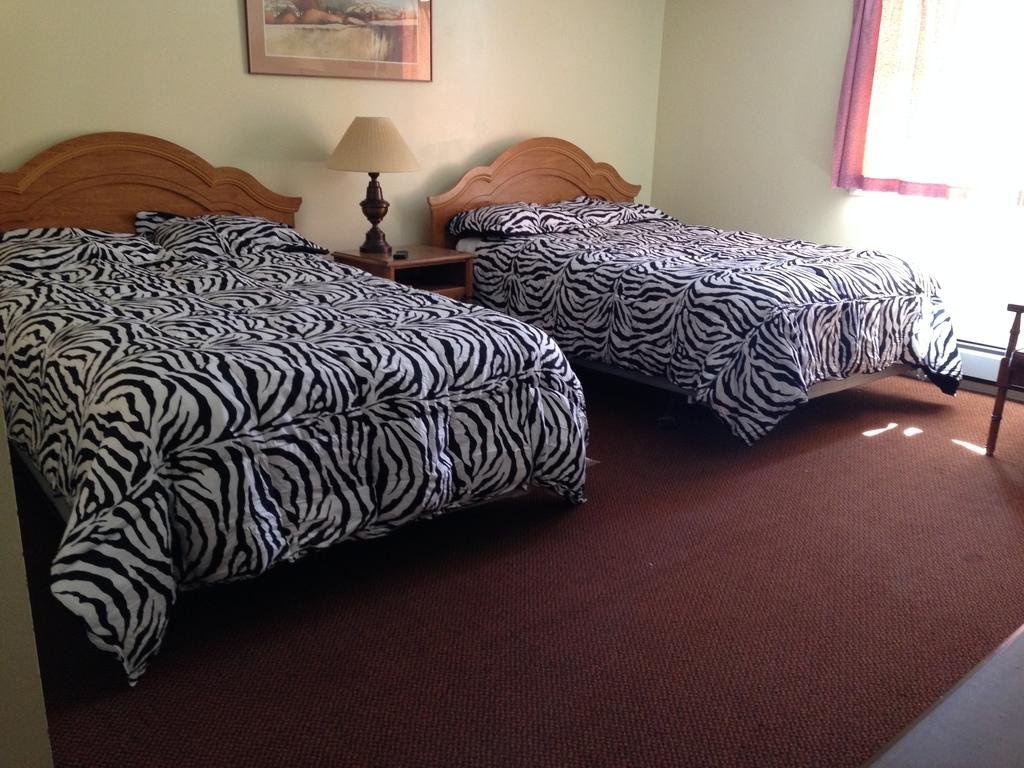 Englehart Inn — 4