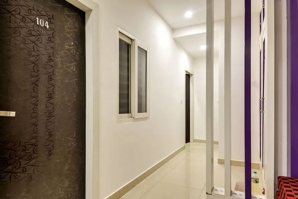 Oyo 60737 Hotel Purple Residency