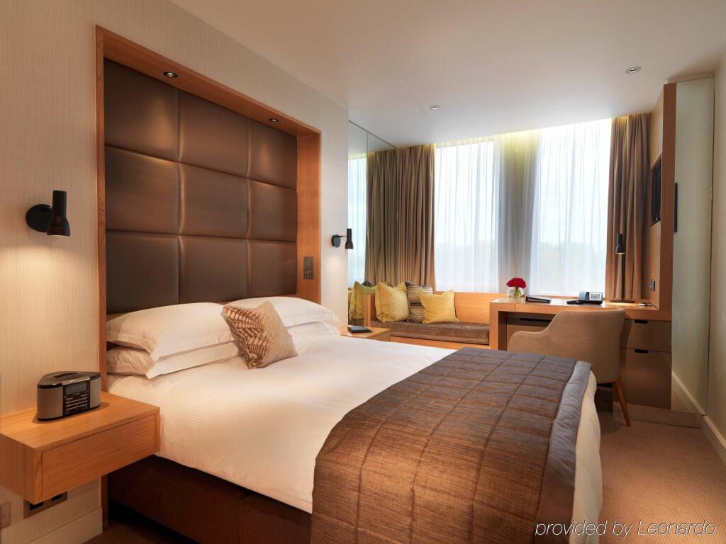 Royal Garden Hotel by null