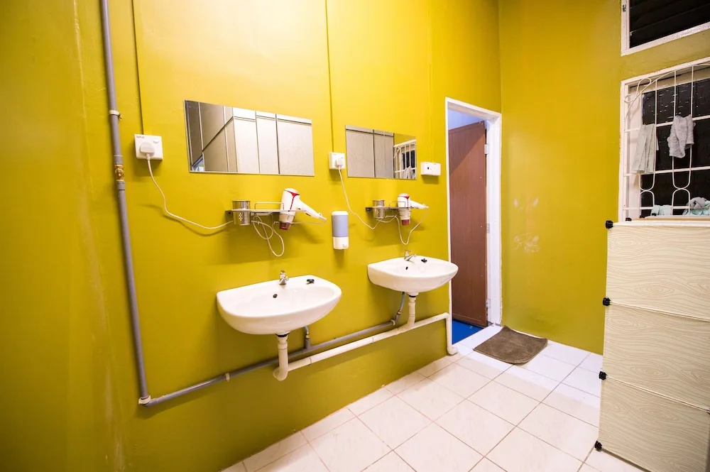 Kemaman Lodge & Cafe - Chambres