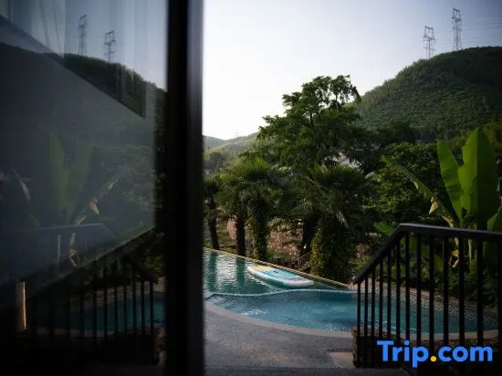 Shanye Laixi · COMENOOK · Hilltop Garden · Tidal Waterfall Pool Manor